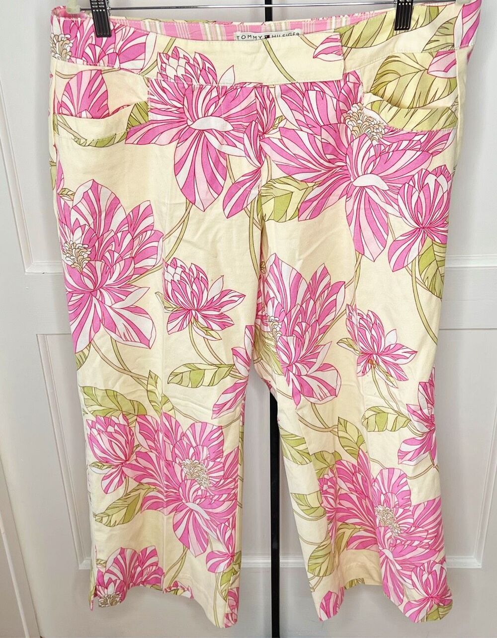 Tommy Hilfiger Stretch Yellow/Pink Floral Capri Pants Size 14